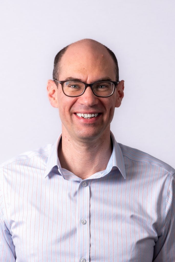Simon from Weaving Webs Headshot Image
